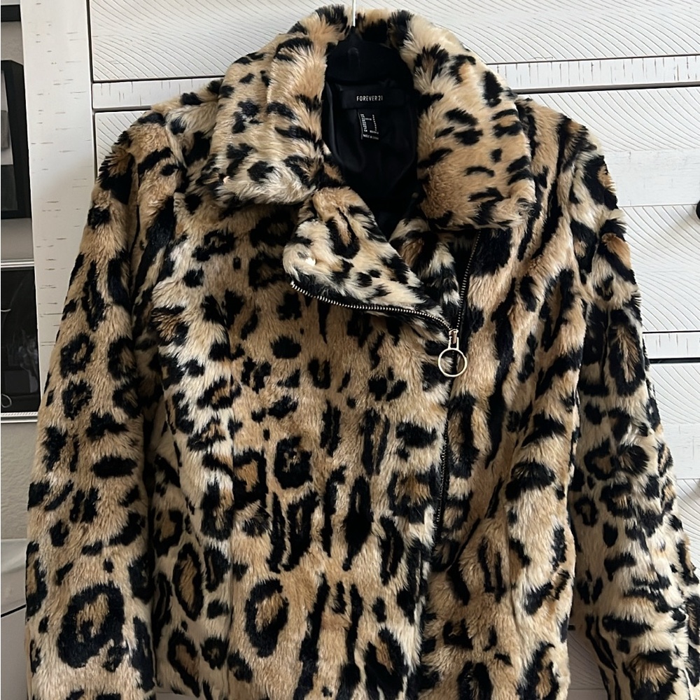 Forever 21 Leopard Print Teddy Jacket
